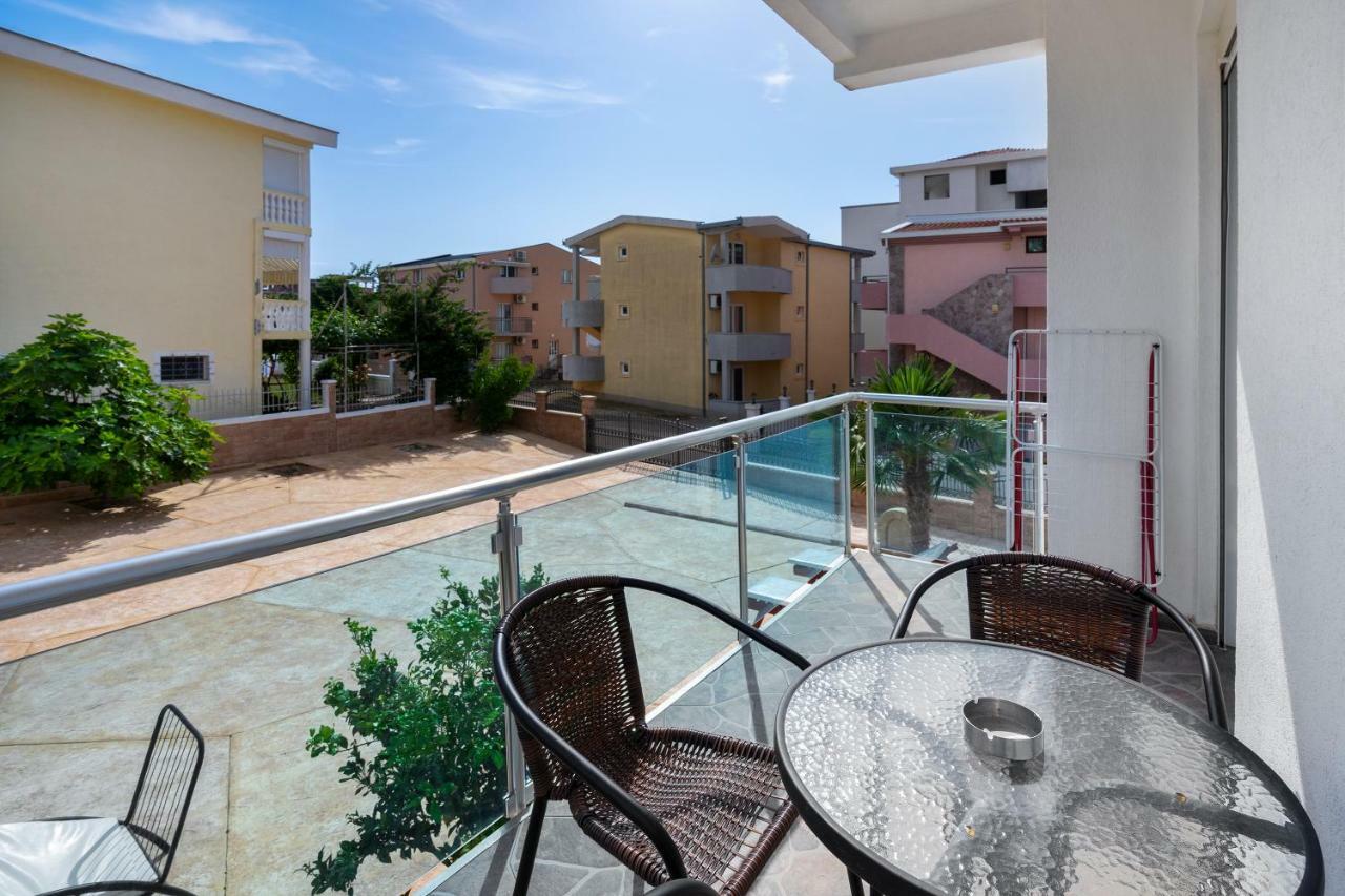 Apartments Vila A1 ドプラー・ヴォダ エクステリア 写真